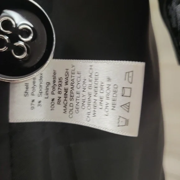 Beautiful Susan Graver car coat - Picture 5 of 5